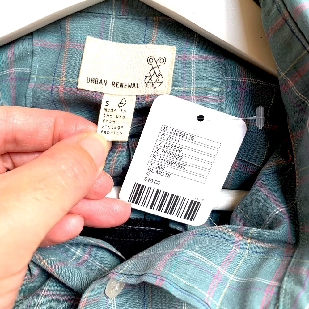 MOVING SALE | NWT Urban Outfitters Women’s Long Plaid Sleeveless Top, Size S - Picture 4 of 4